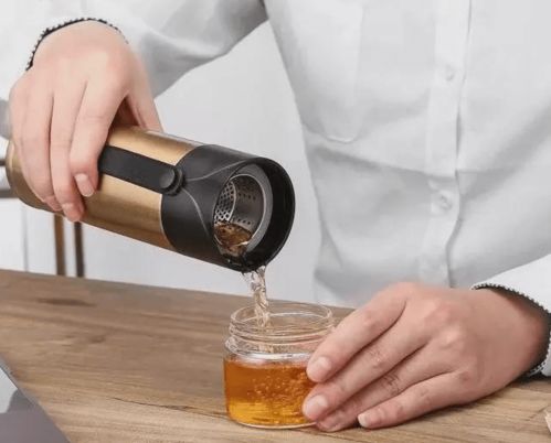 玻璃家居生活用品的极致初心 纯净、通透与永恒的美学实践